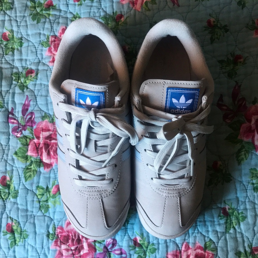 Adidas Women’s Samoa Size 7.5 - Picture 2 of 4